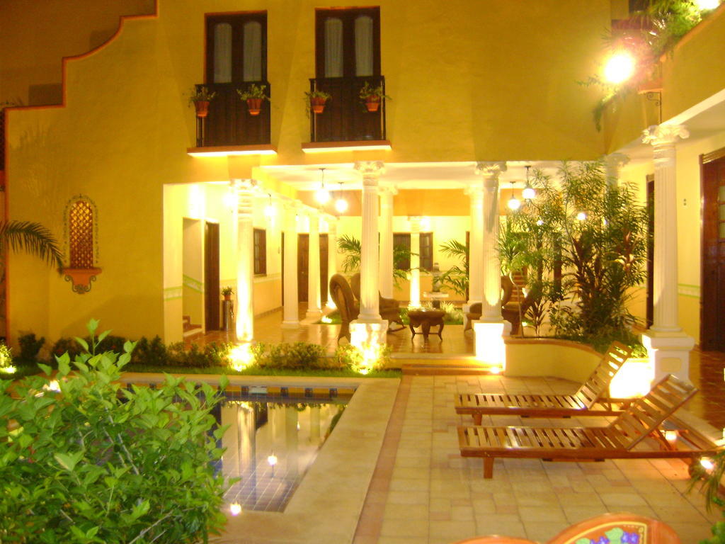Casa De Las Columnas Mérida Exterior photo