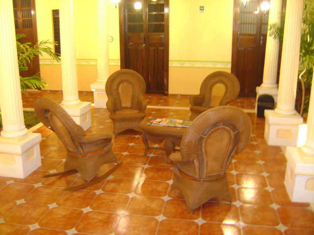 Casa De Las Columnas Mérida Exterior photo