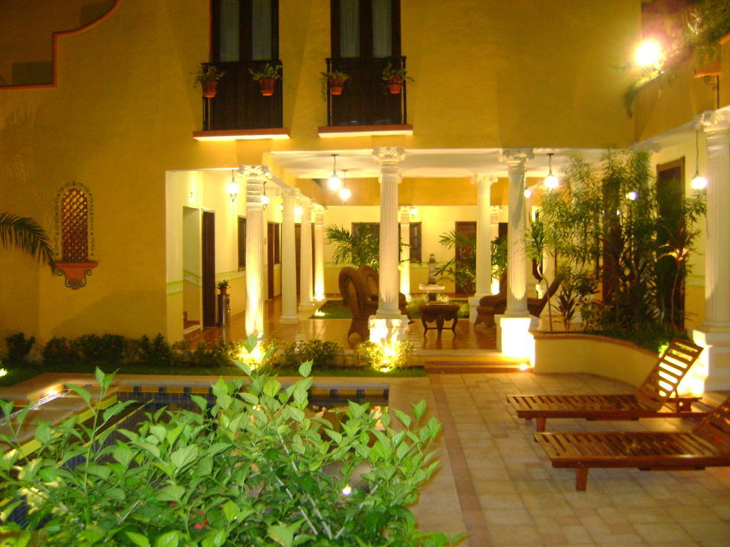 Casa De Las Columnas Mérida Exterior photo